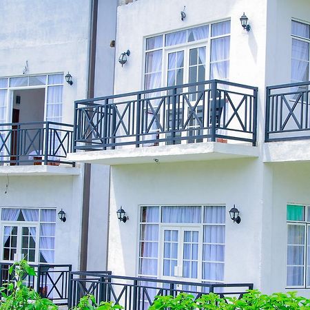 Hotel Ranvil Nuwara Eliya Buitenkant foto