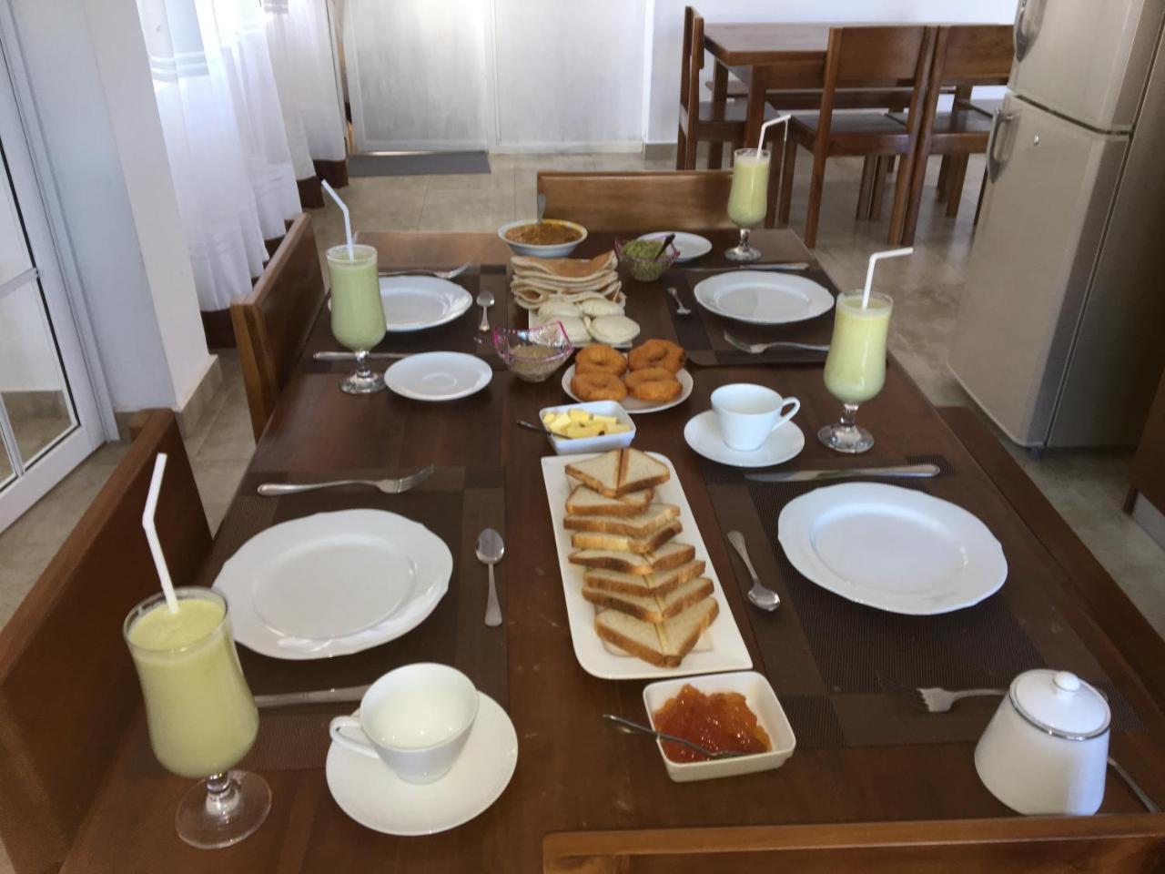 Hotel Ranvil Nuwara Eliya Buitenkant foto