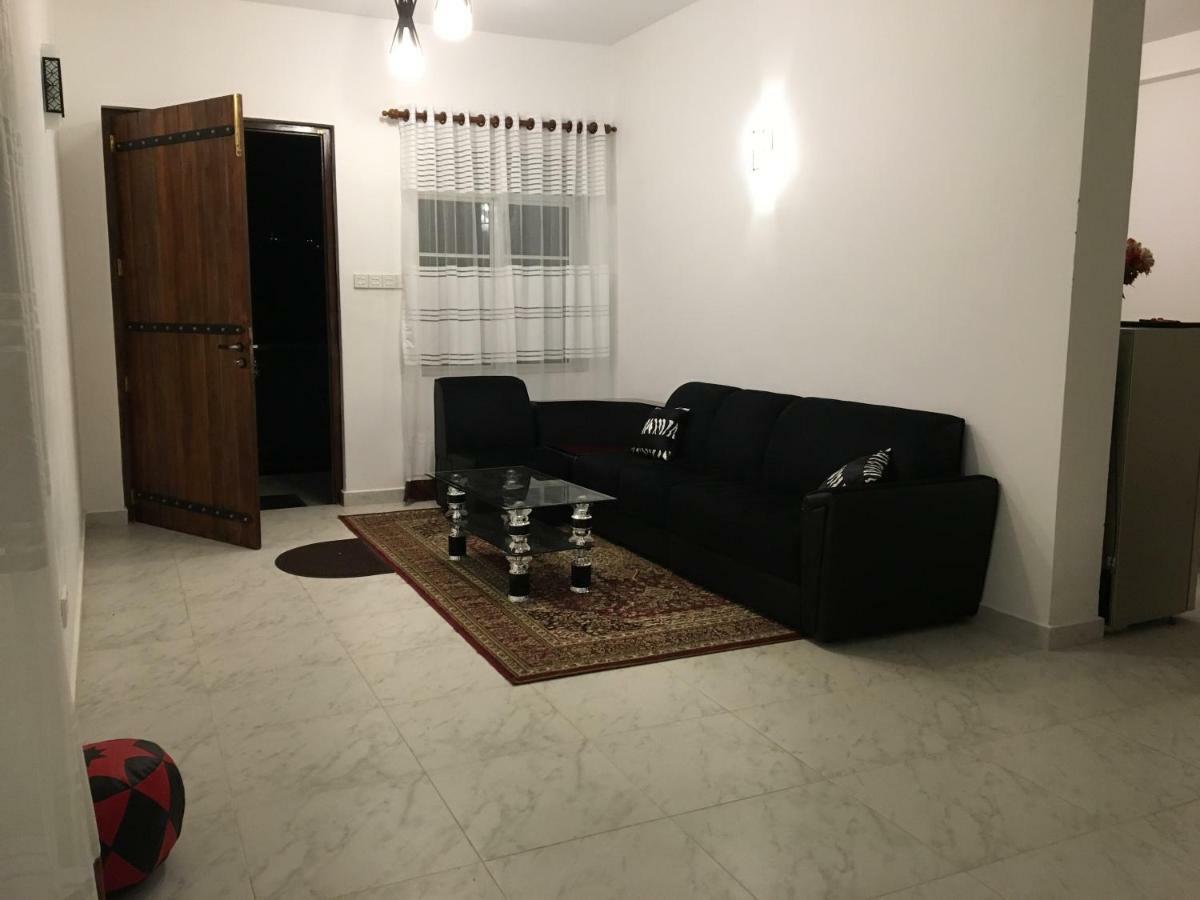 Hotel Ranvil Nuwara Eliya Buitenkant foto