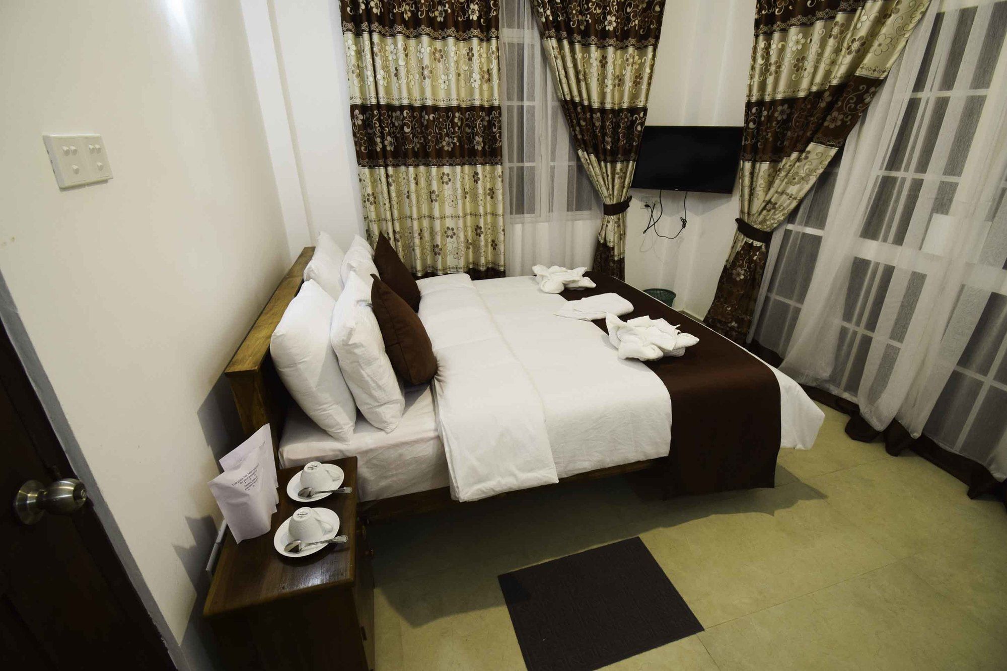 Hotel Ranvil Nuwara Eliya Buitenkant foto